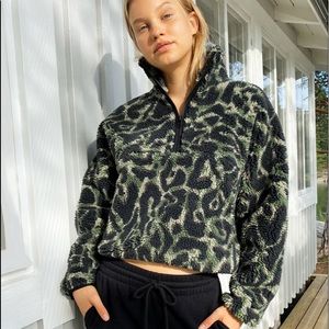 Aritzia - Tna rush sweater